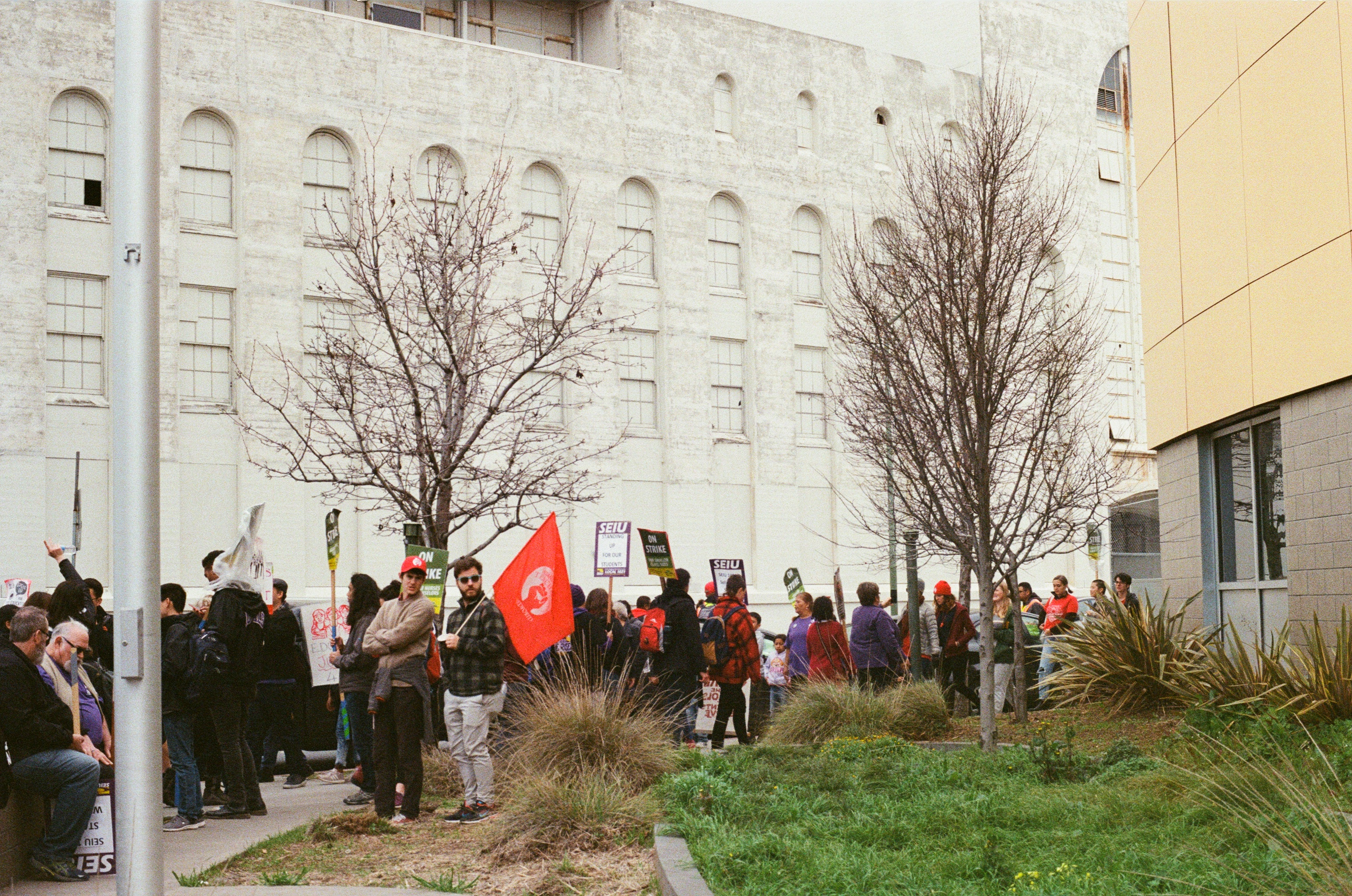 Teachers gather outside of La Escuelita during the Oakland teacher strike (March 2019). Photo by Maya Stevens.